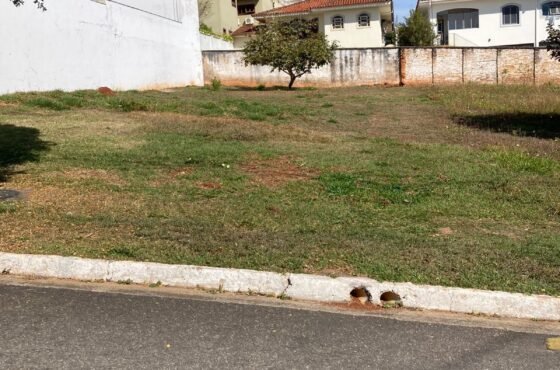 Lote a venda em condomínio fechado em Lavras