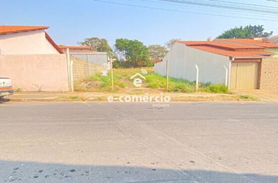 Lote grande à venda, próximo à Rodovia e ao Distrito Industrial