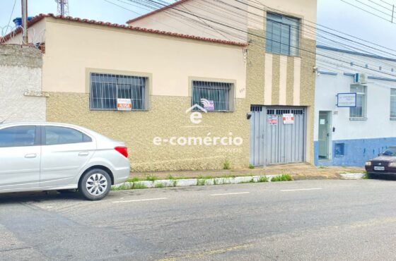 Casa comercial para aluguel, em uma das principais vias de Lavras
