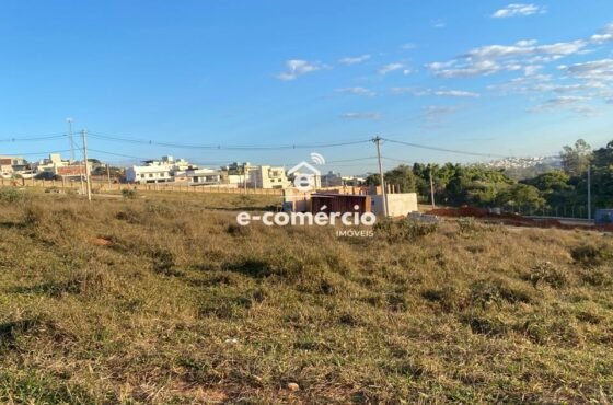 Ótimo Lote a VENDA, bem próximo do novo shopping!